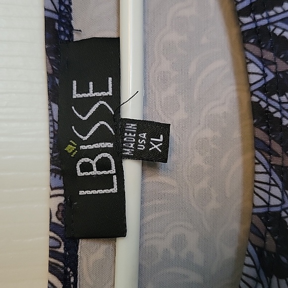 LBisse Short Sleeve Blouse - Picture 3 of 4